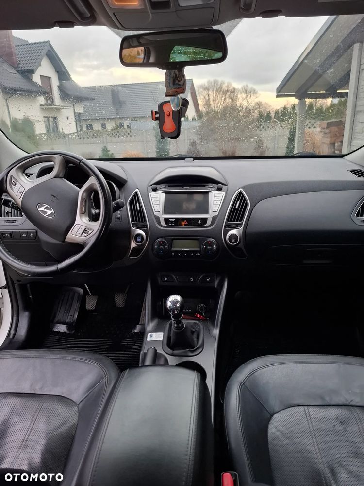 Hyundai ix35 2.0 CRDi Premium 2WD - 19