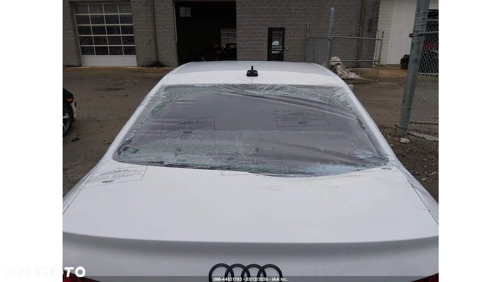 Audi A4 Limousine 40 TFSI S tronic S line - 9