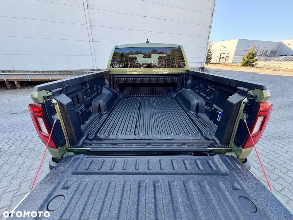 Volkswagen Amarok - 11