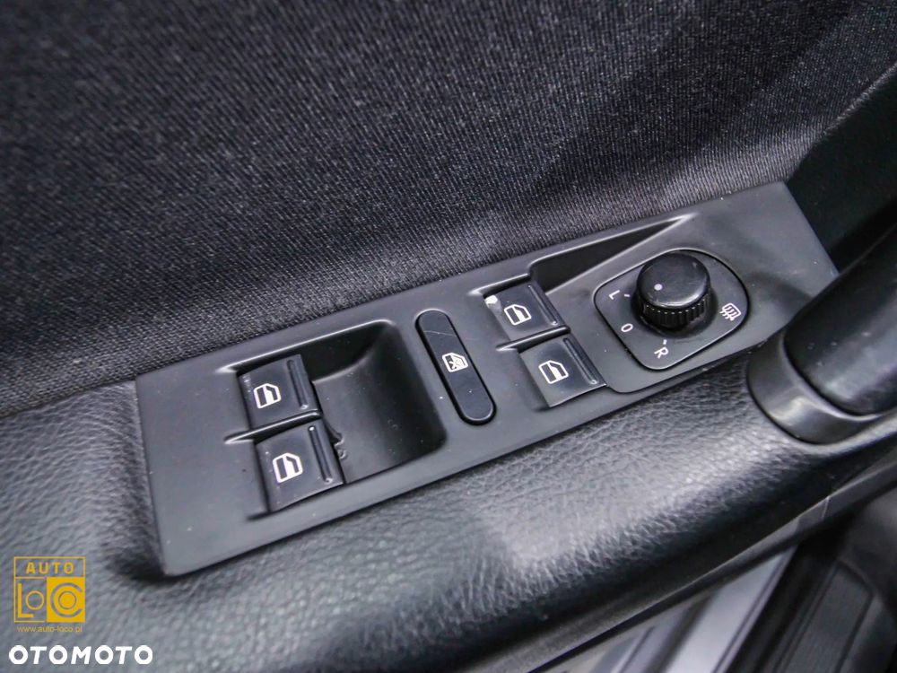 Volkswagen Passat 2.0 Blue TDI DSG SCR Comfortline - 23