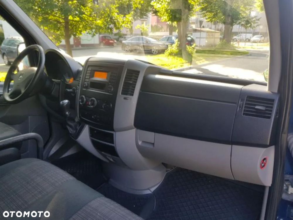 Mercedes-Benz SPRINTER - 6