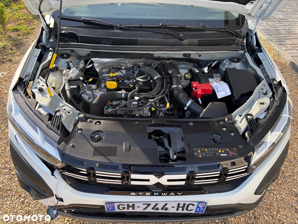 Dacia Sandero TCe 90 Essential - 9