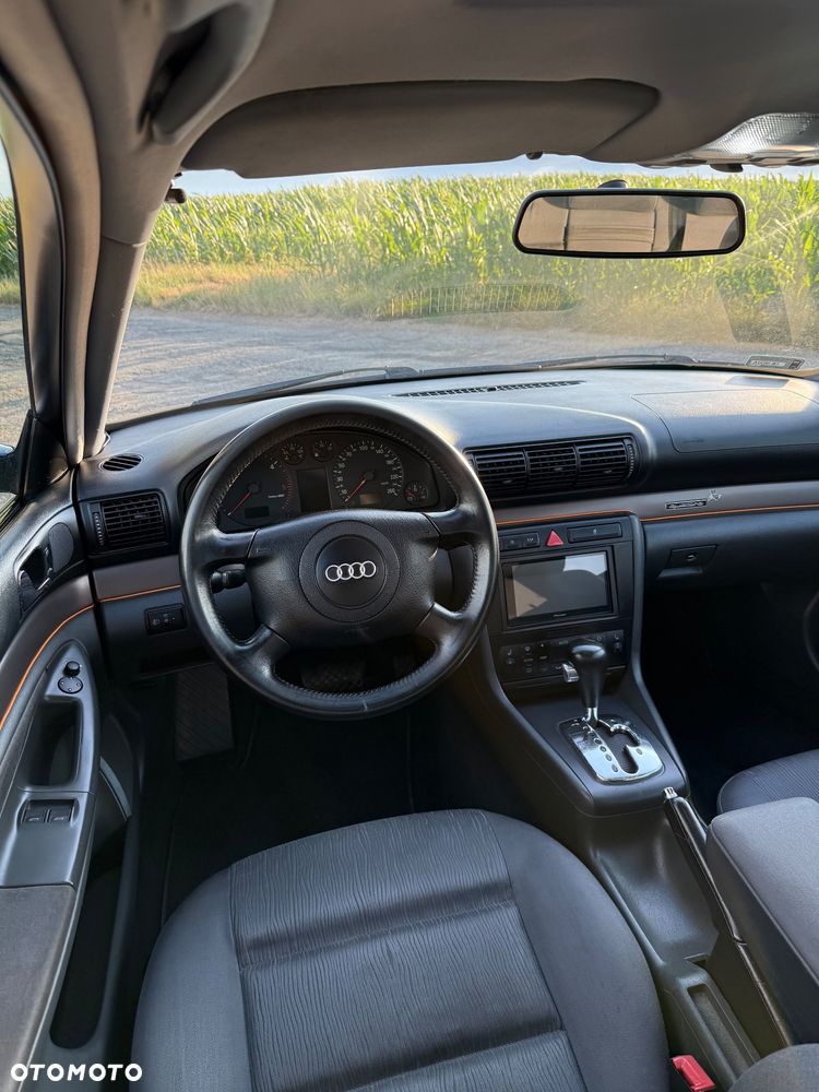 Audi A4 Avant - 5