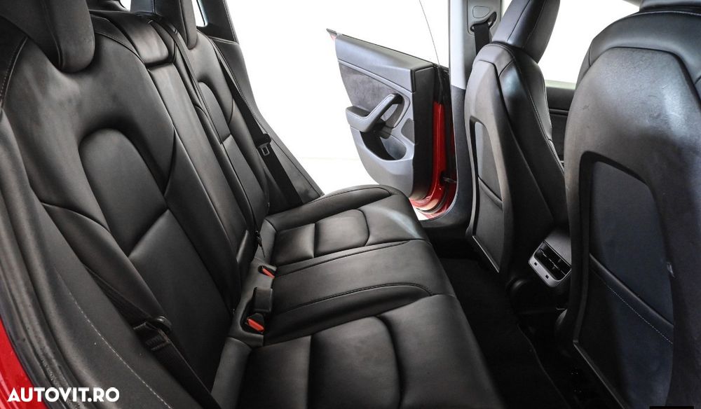 Tesla Model 3 Langstreckenbatterie Allradantrieb Dual Motor Performance - 11