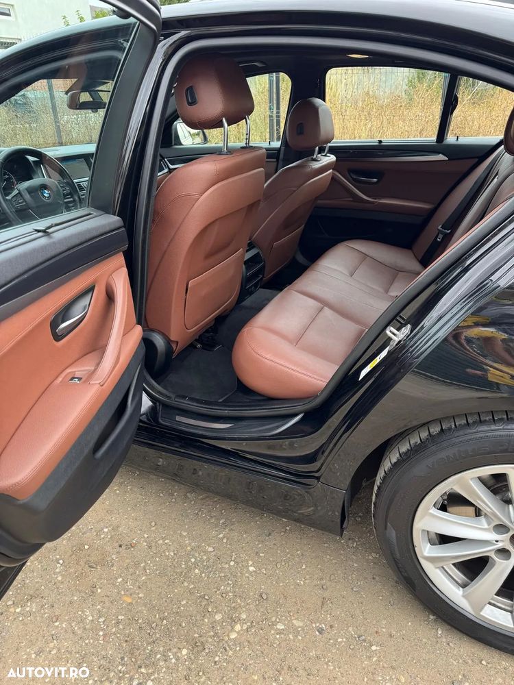 BMW Seria 5 530d xDrive Aut. - 14