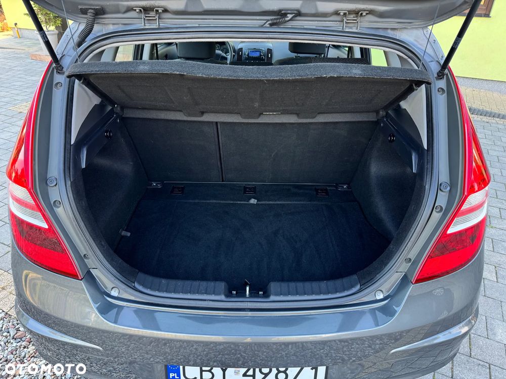 Hyundai i30 1.4 Classic + - 20