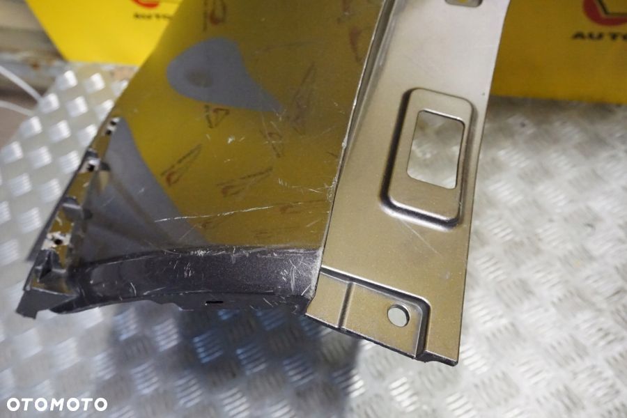 TOYOTA SIENNA 2021 - 2024 Zderzak Tył Tylny USA - 12