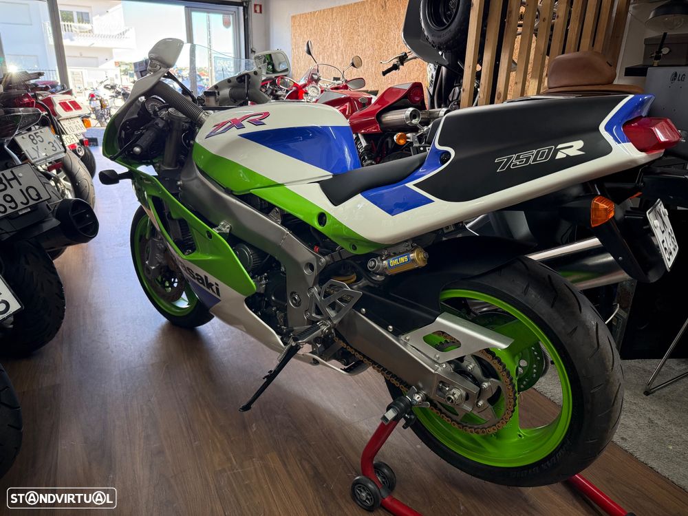 Kawasaki ZXR 750 J - 9