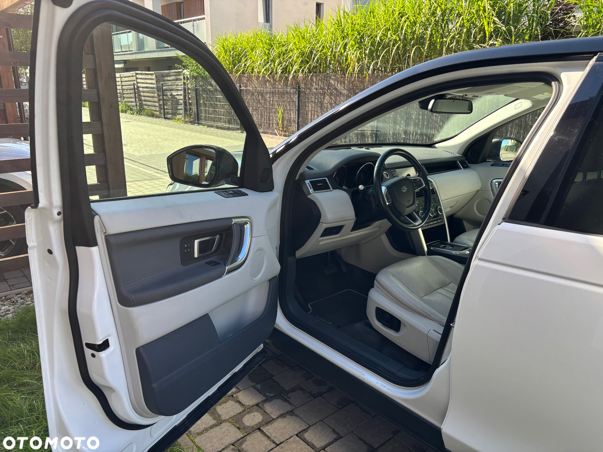Land Rover Discovery Sport 2.0 Si4 HSE - 24