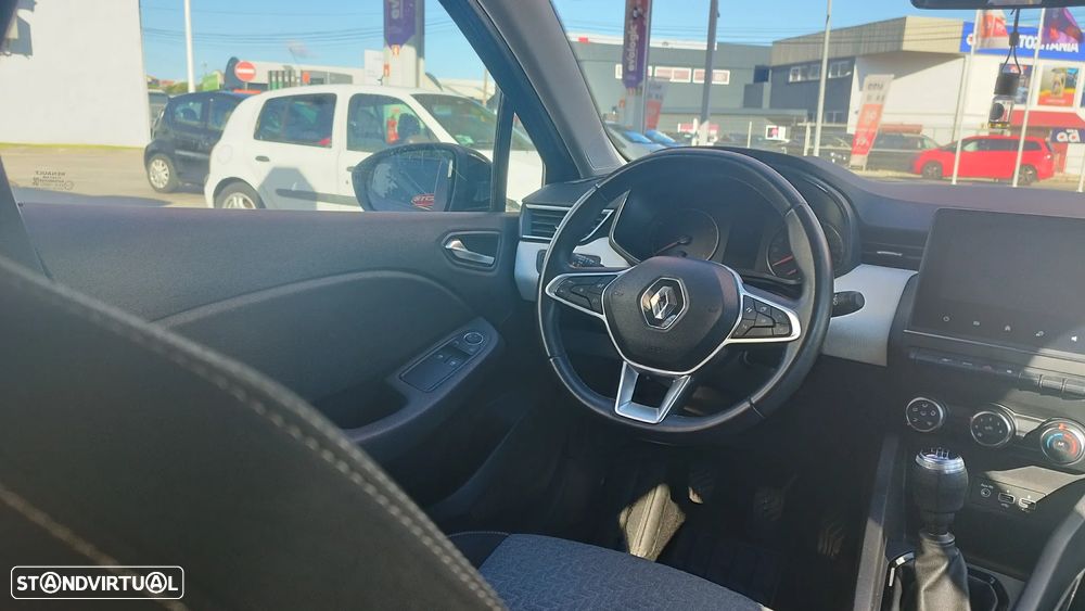 Renault Clio - 1