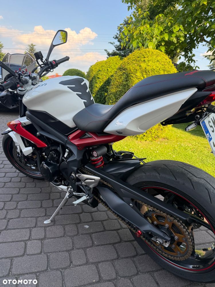 Triumph Street Triple - 5