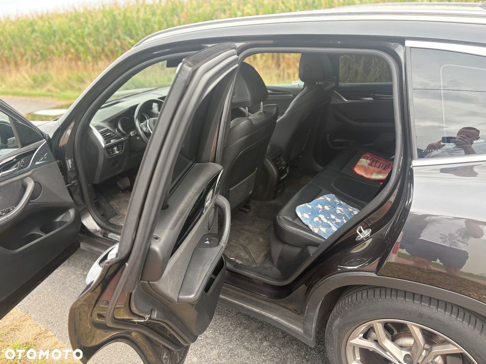 BMW X3 xDrive20i GPF xLine - 11
