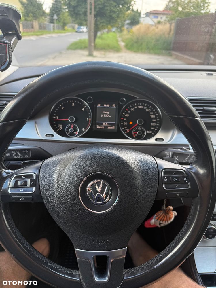 Volkswagen Passat 2.0 TDI Highline DSG - 7