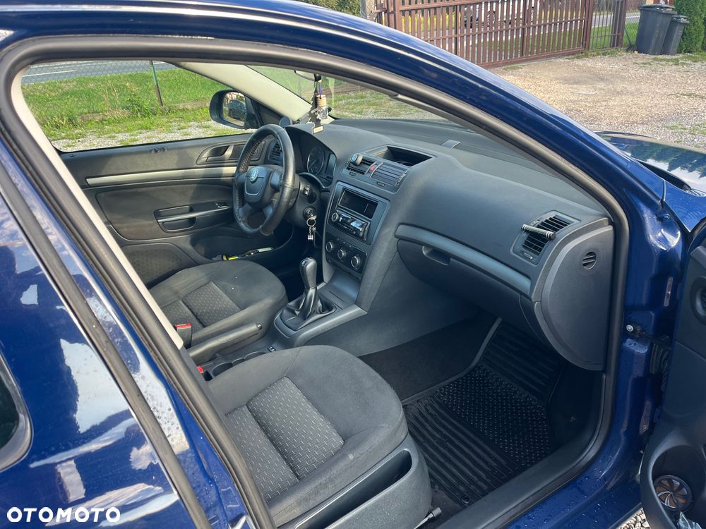 Skoda Octavia 2012 photo 5