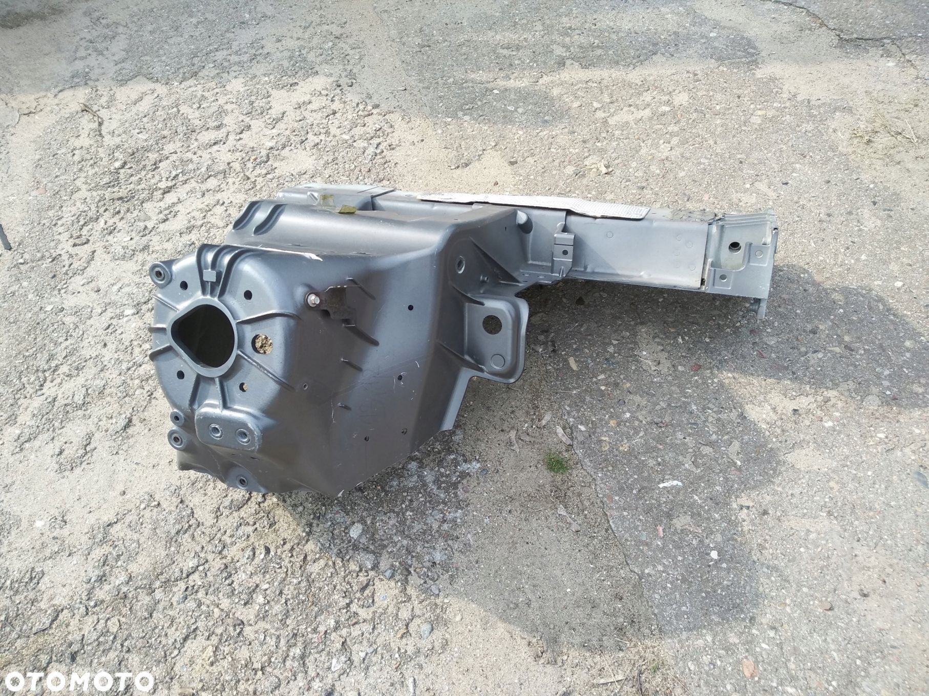 Ćwiartka podłużnica prawa Range Rover Sport 13-15 - 1