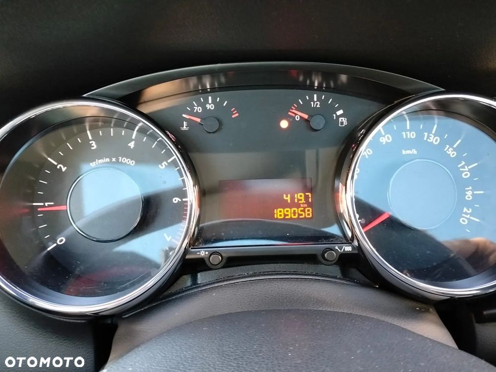 Peugeot 3008 1.6 THP Active - 40