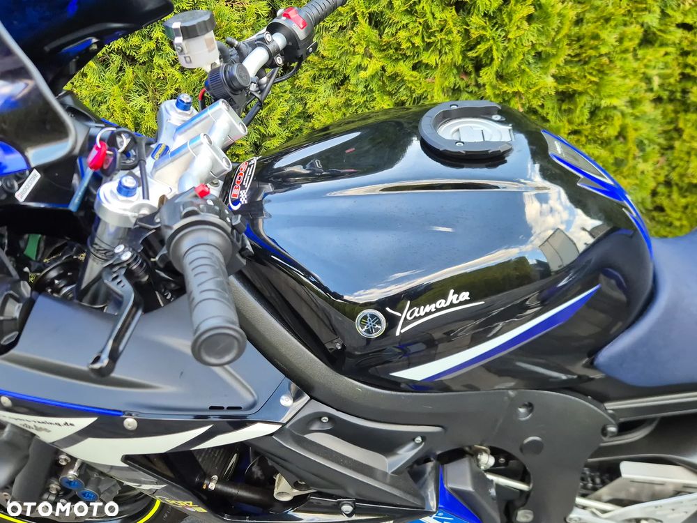 Yamaha R6 - 15