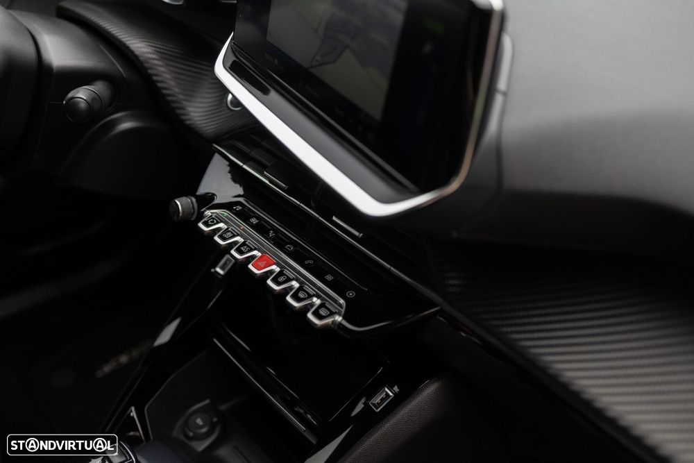 Peugeot e-2008 Allure - 30