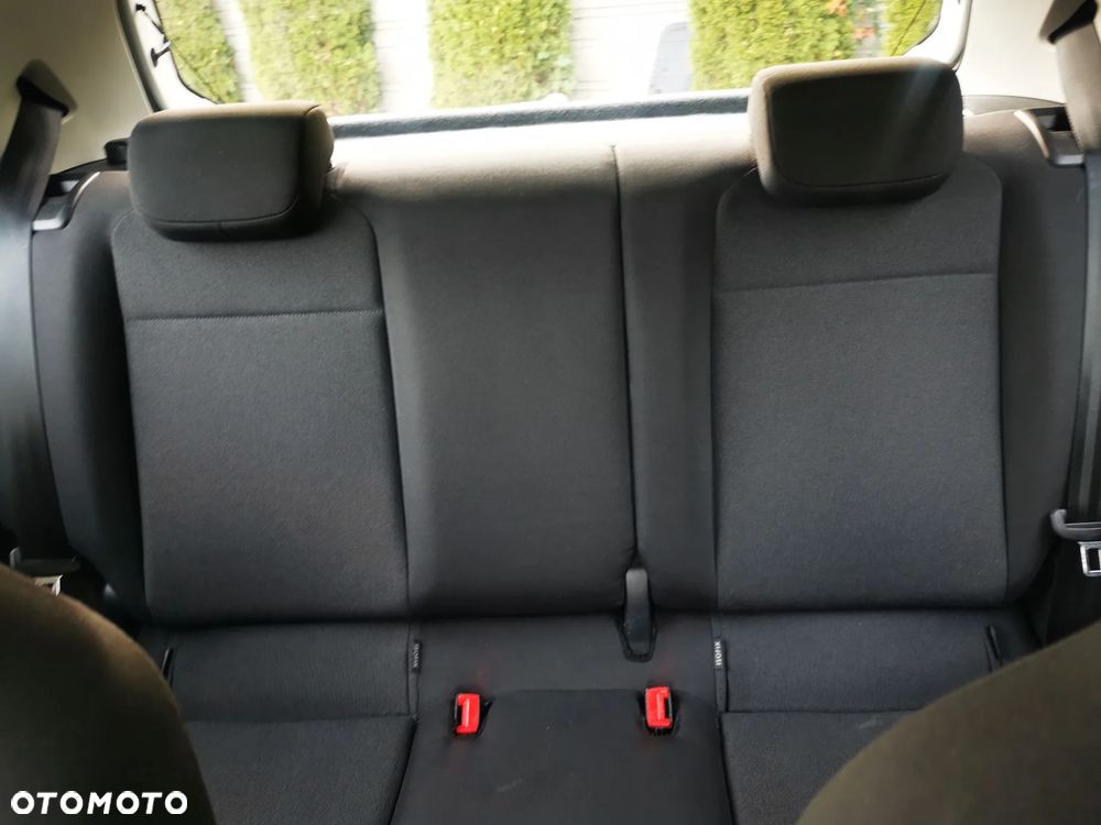 Volkswagen up! high - 14