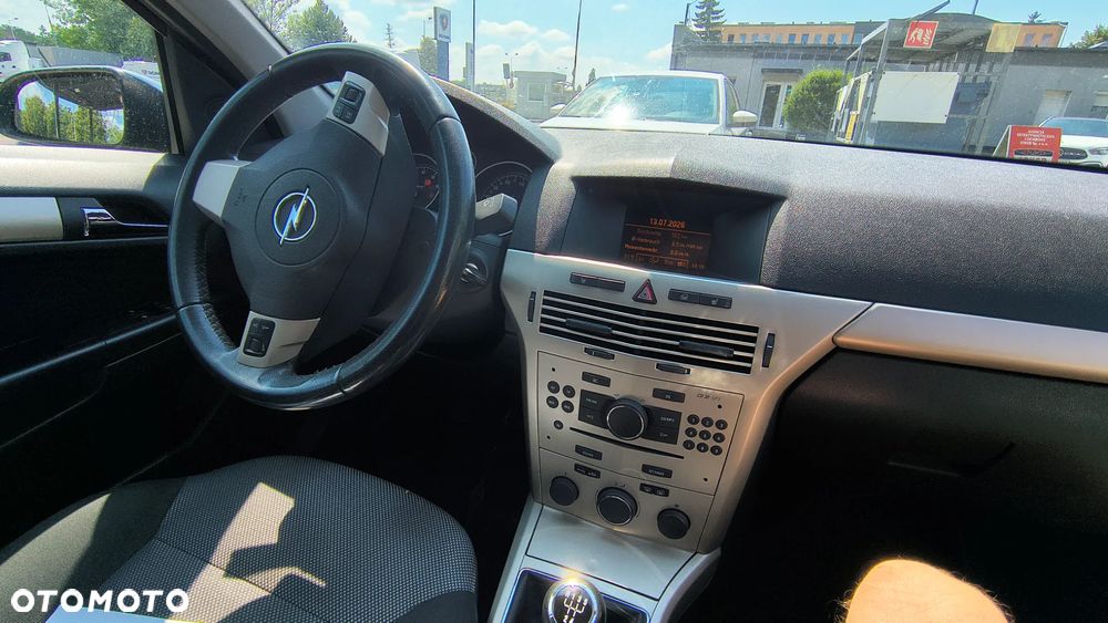 Opel Astra 1.6 - 9