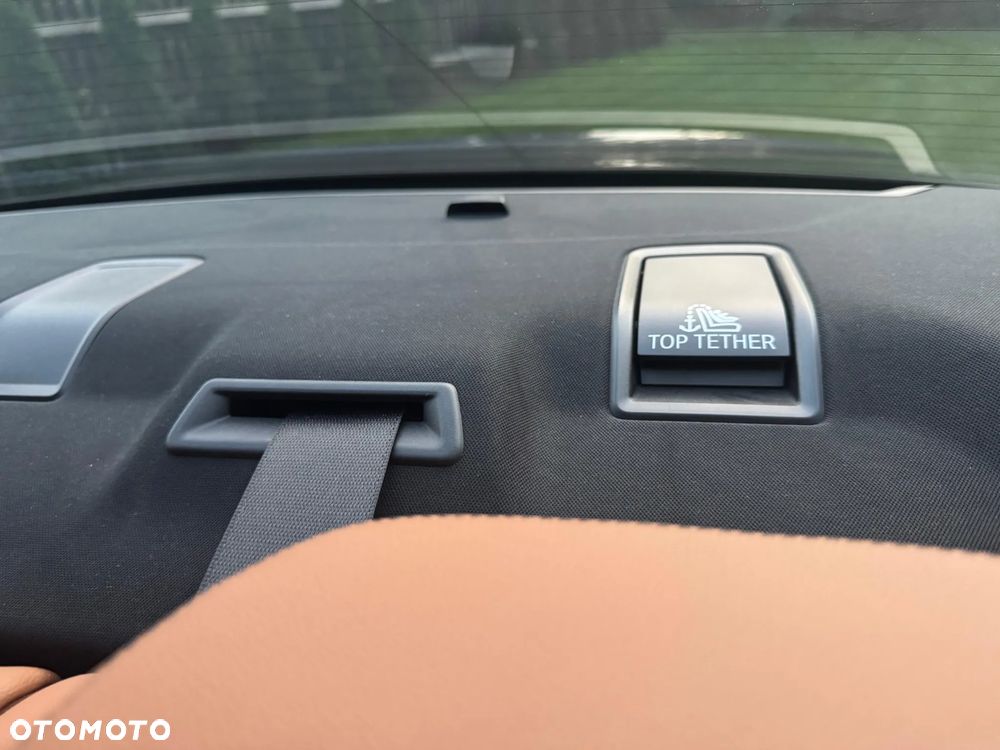BMW Seria 3 330e PHEV xDrive - 28