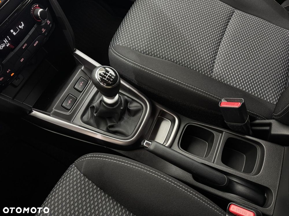 Suzuki Vitara - 25