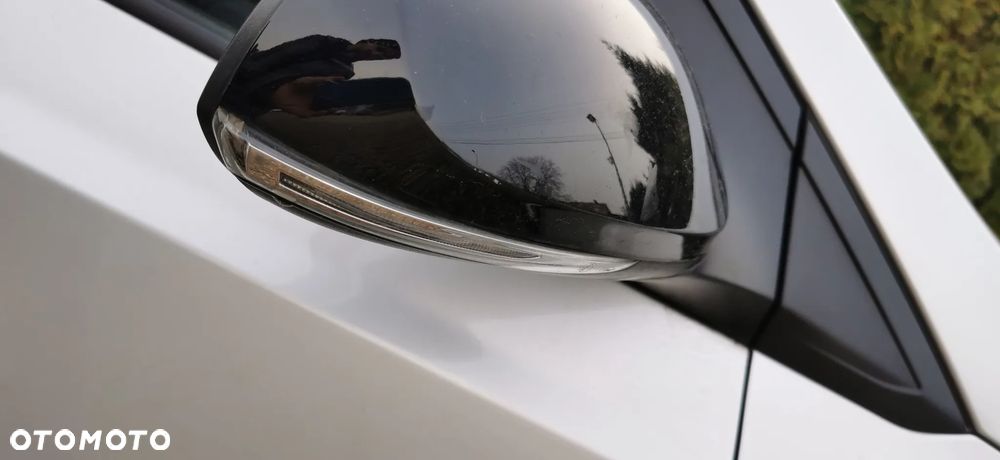 Hyundai i10 1.2 Fifa World Cup Edition - 20