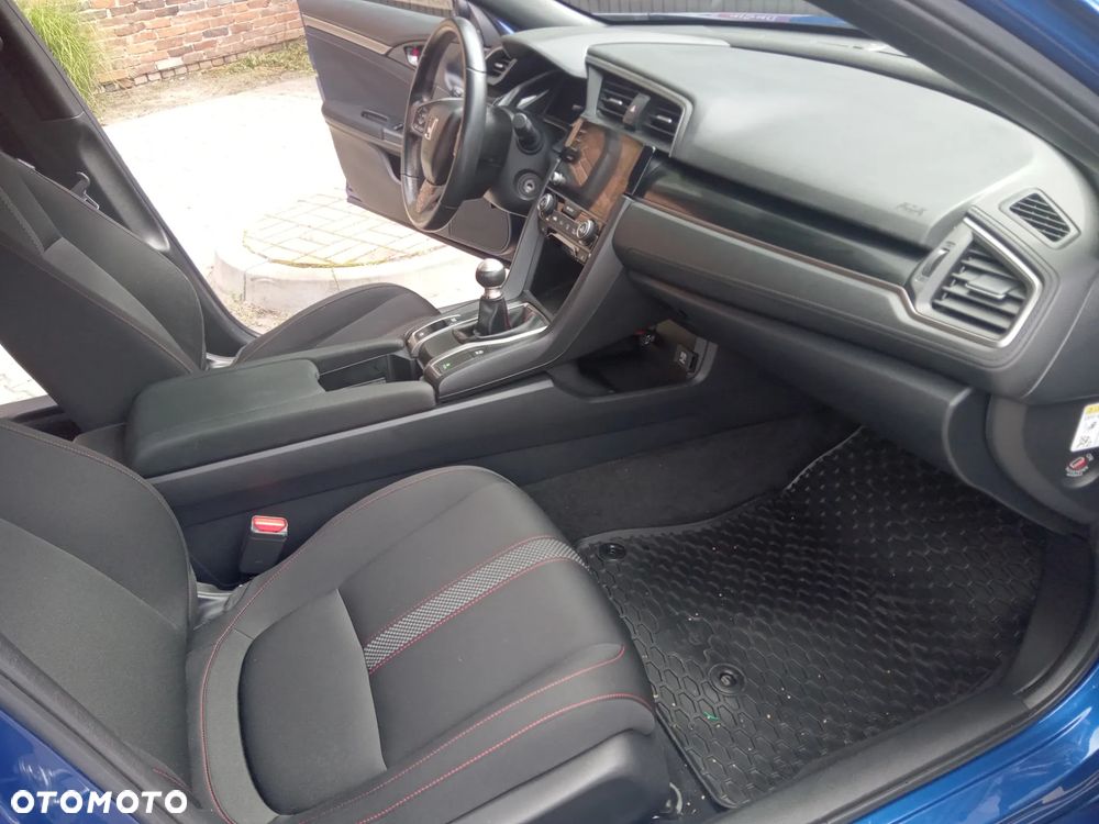 Honda Civic 1.0 T Comfort Sport Line - 19