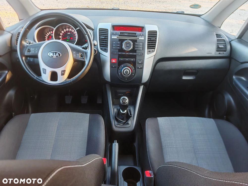 Kia Venga 1.6 CVVT Spirit - 16