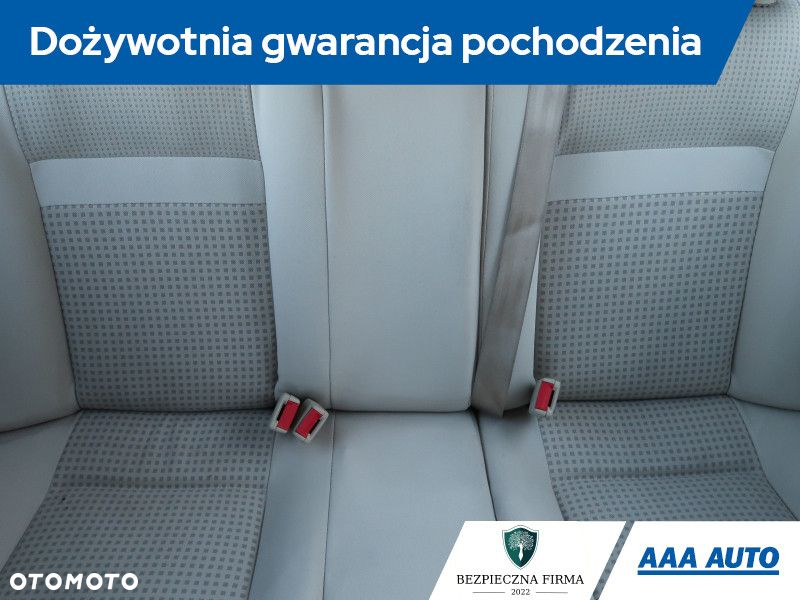 Volkswagen Polo - 11