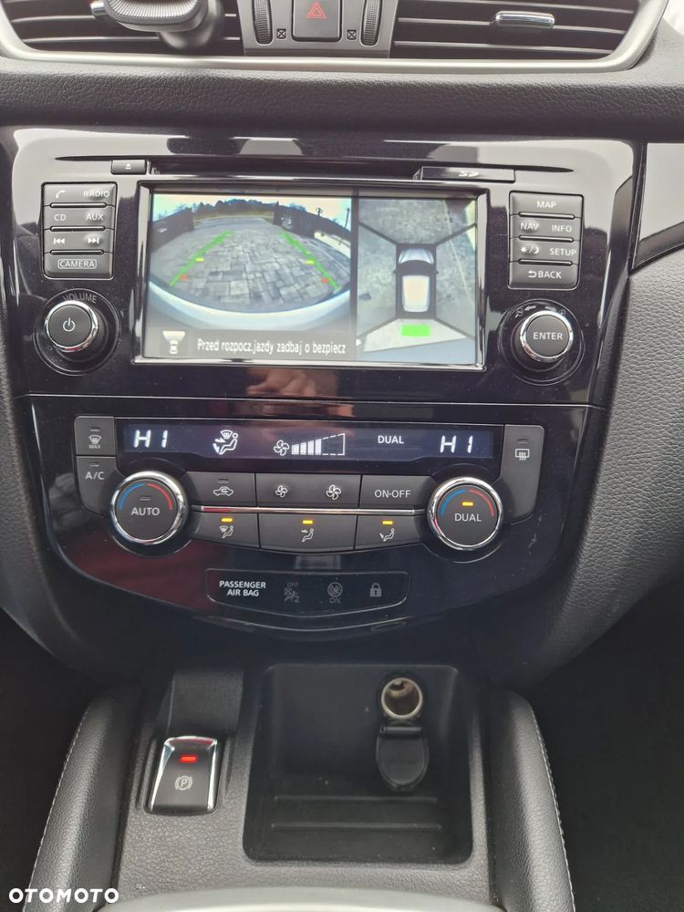 Nissan Qashqai 1.2 DIG-T Visia EU6 - 17