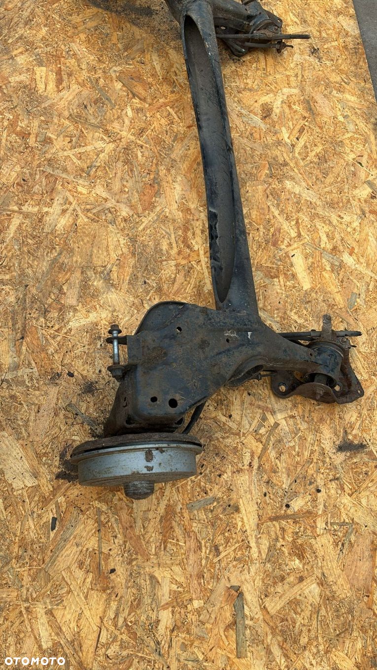OPEL CORSA D  BELKA ZAWIESZENIA TYŁ - 7