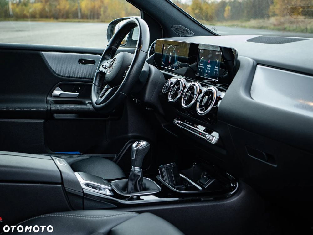 Mercedes-Benz Klasa B 180 d - 10