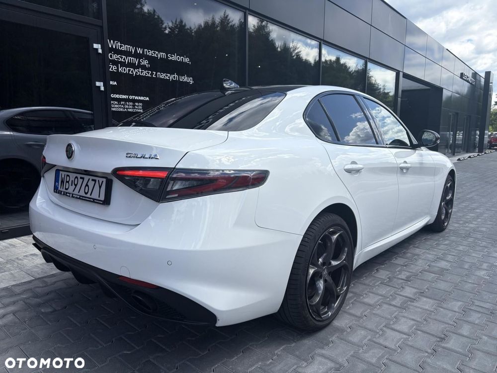 Alfa Romeo Giulia 2.0 Turbo Tributo Italiano Q4 - 9