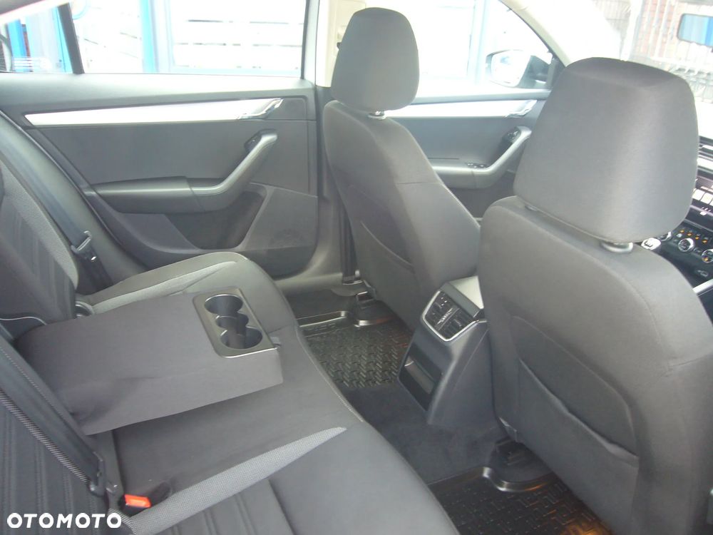 Skoda Octavia 1.5 TSI ACT Ambition - 16