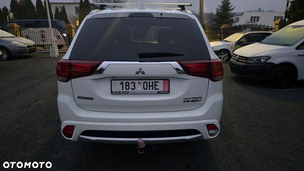 Mitsubishi Outlander 2.0 4WD - 16