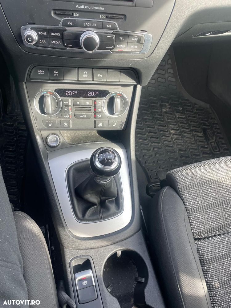 Audi Q3 2.0 TDI Design - 13