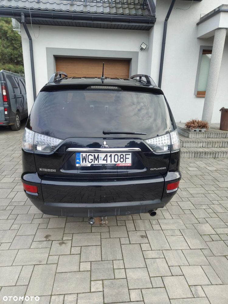 Mitsubishi Outlander 2.4 Instyle CVT - 17