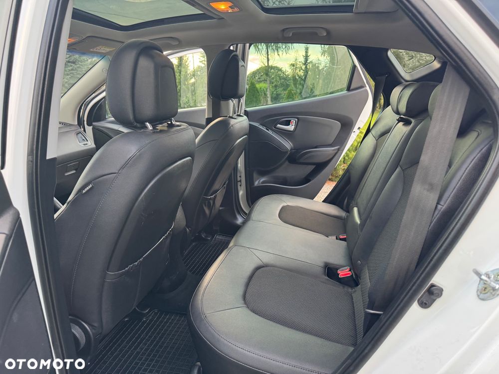 Hyundai ix35 2.0 CRDi 4WD Automatik Premium - 23