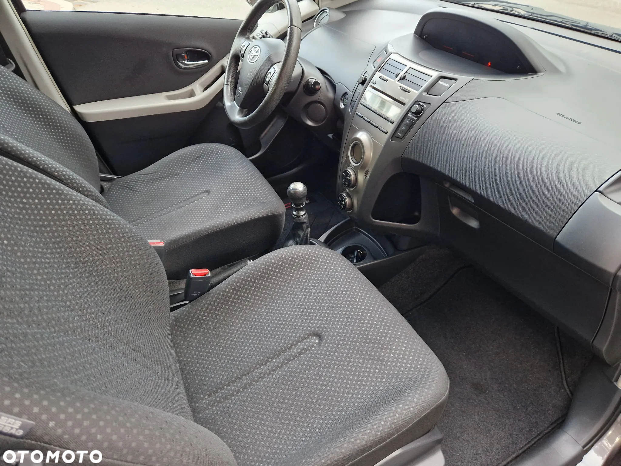 Toyota Yaris 1.33 Sol - 22