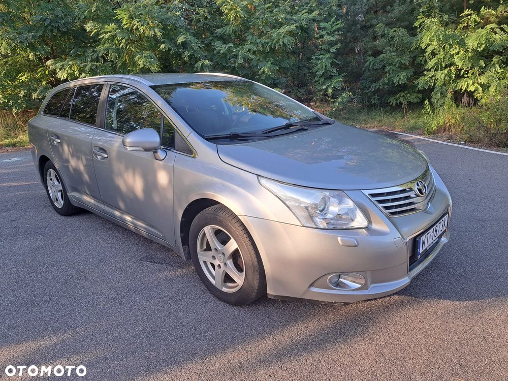 Toyota Avensis - 1