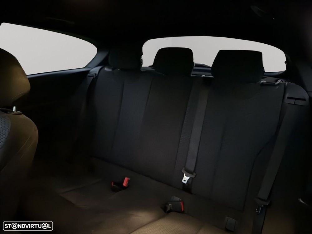 BMW 118 d Pack M - 8