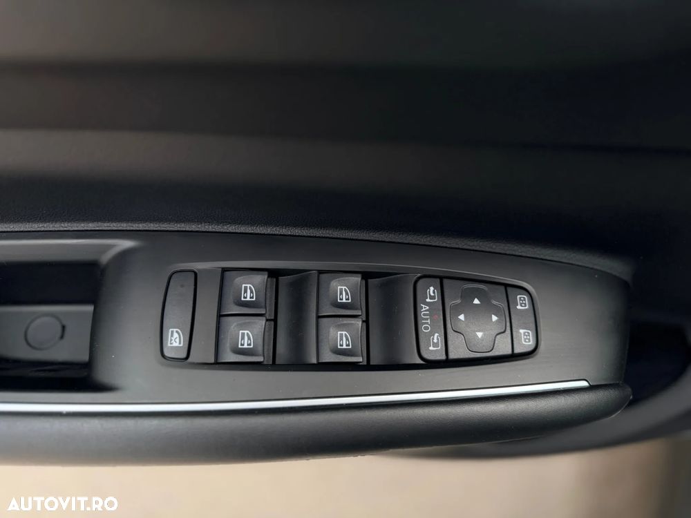 Renault Koleos BLUE dCi X-Tronic 4WD Initiale Paris - 26