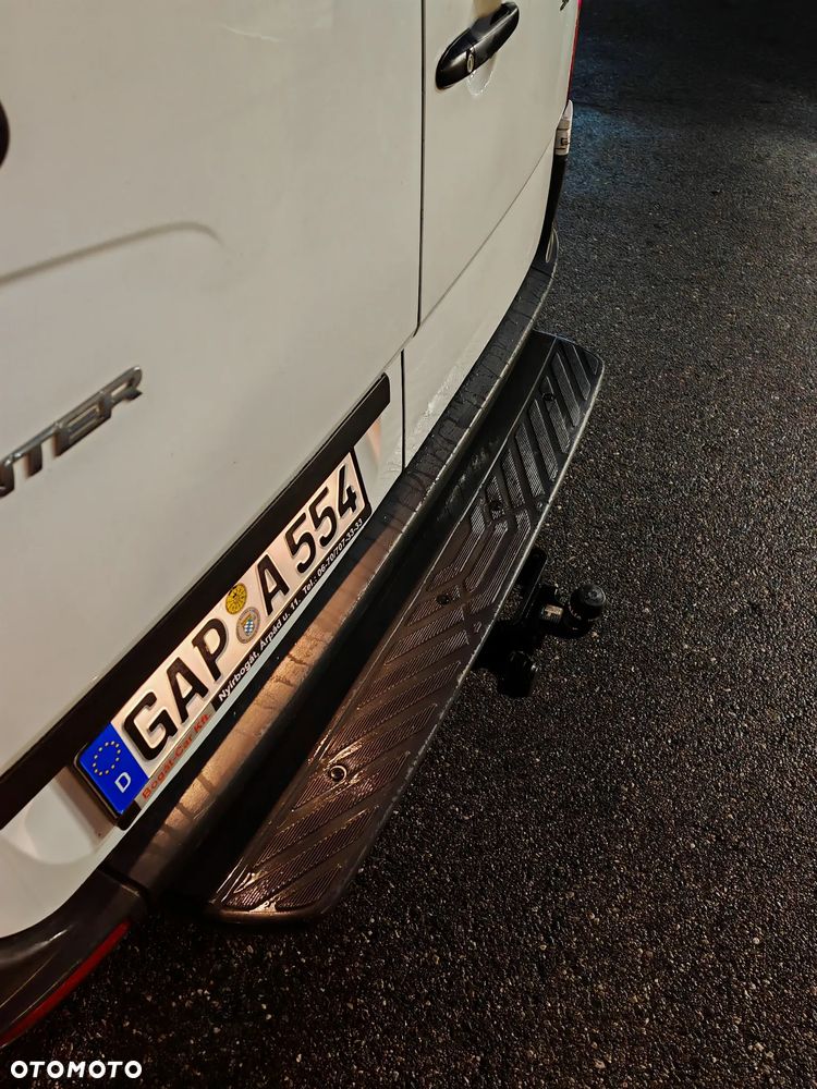 Mercedes-Benz Sprinter - 5