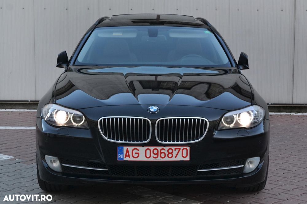 BMW Seria 5 520d Touring Aut. Luxury Line - 2