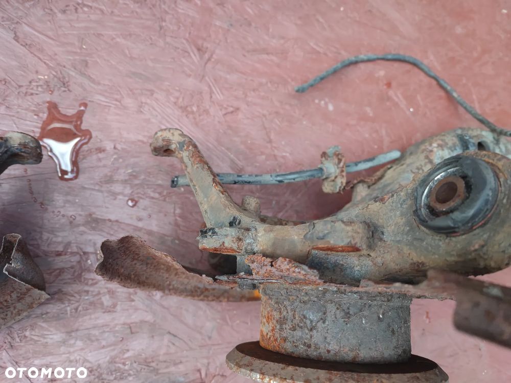 BMW E46 ORYGINALNY WAHACZ PRAWY / LEWY DO SILNIKÓW GAMY M54B30 / M57D30 / WAHACZE WZDŁUŻNE POD DUŻE TARCZE HAMULCOWĄ O NR. 33 32 6 774 779 / 33 32 1 097 035 / 33 32 6 770 805 / 33 32 6 774 780 OEM - 15