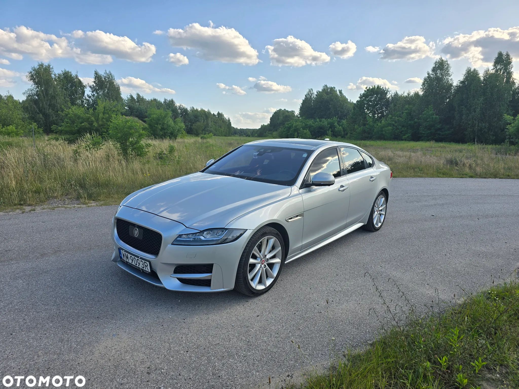 Jaguar XF 35t R-Sport - 1