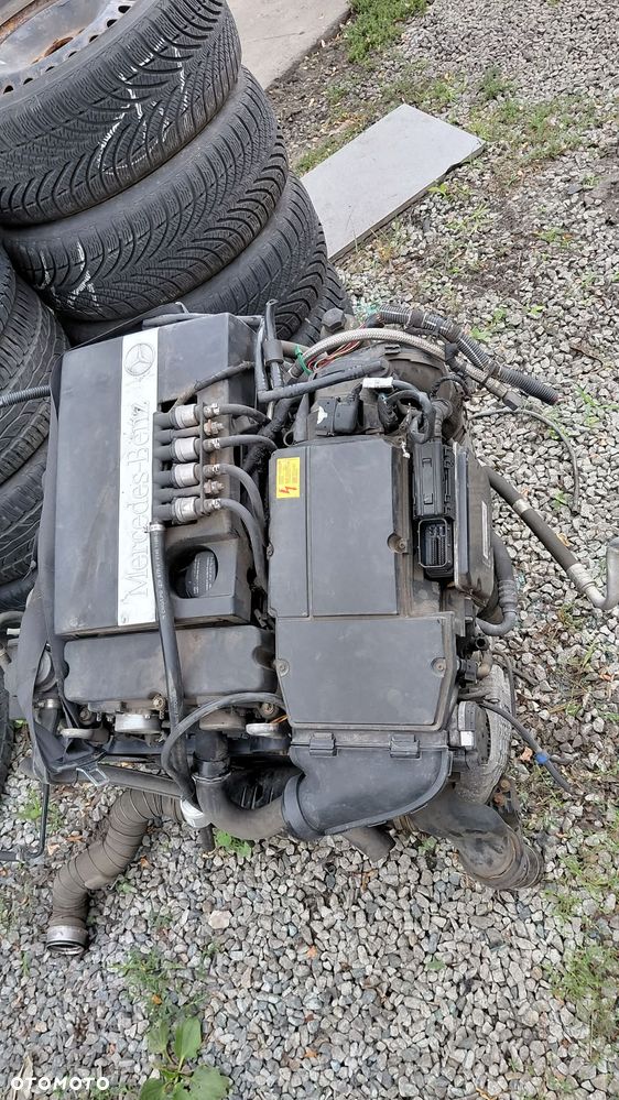 Silnik Daimlerchrysler Mercedes C klasa 180 Rok 2002 Pojemność 1796 Moc 105 kw Benzyna - 1