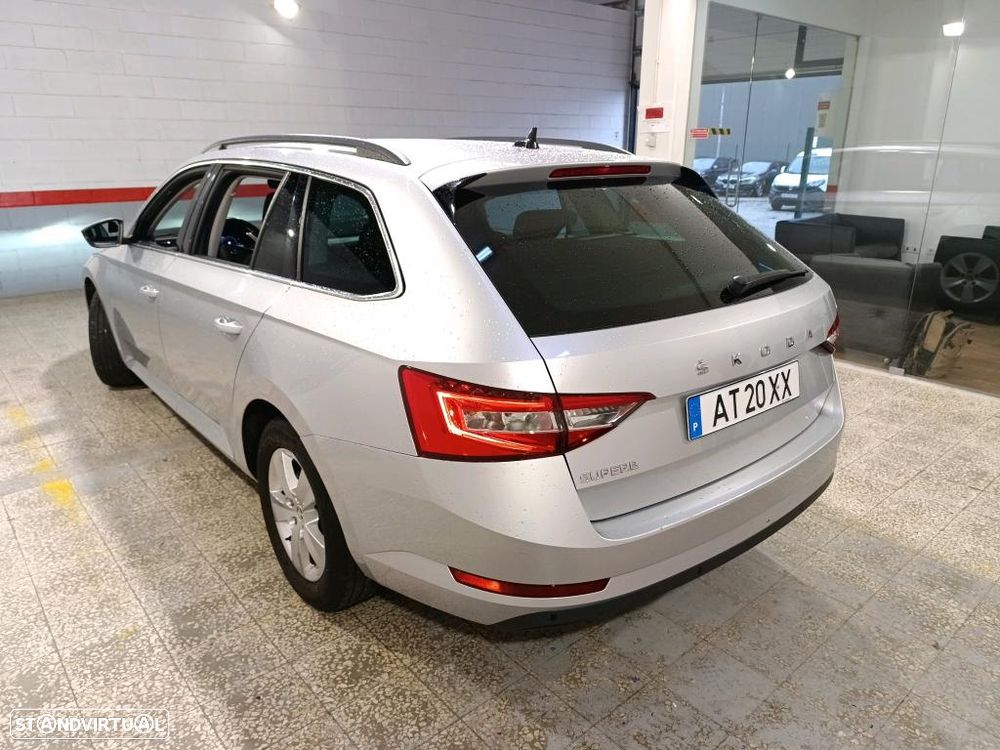 Skoda Superb Break 2.0 TDI Ambition DSG - 3