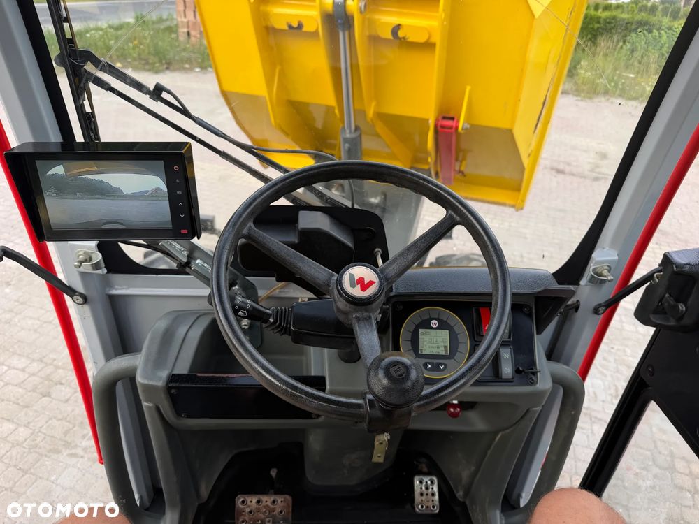 Wacker Neuson DW60 Wozidło Obrotowe 4x4. 6 ton ładowność z Pełną kabiną. OBROTOWA koleba 1350 mtg. 2021 rok. Jak nowe z salonu PERKINS turbo silnik. Pochodzi z Norweskiego Gospodarstwa Ziemniaczanego! Pełne sterowanie dżojstik REWERS HYDROSTATIC Ogrzewana Kabina Opony zero zużycia. Aktualna DEKRA. Kamery wysokiej jakośći! Zero luzów i wycieków. Szybka wolna jazda. Wielka Okazja. Ośswietlenie Rozbudowane. Hak kulka - 13